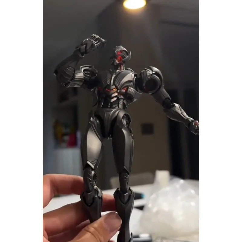 En stock Nouveau Kit de figuri - Model Kit Ultron avis et prix